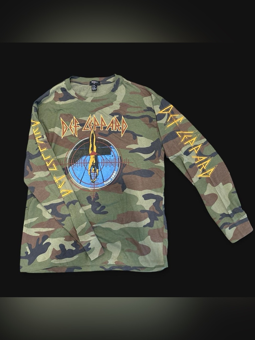 Def Leppard Rock Band Graphic Long Sleeve Tee